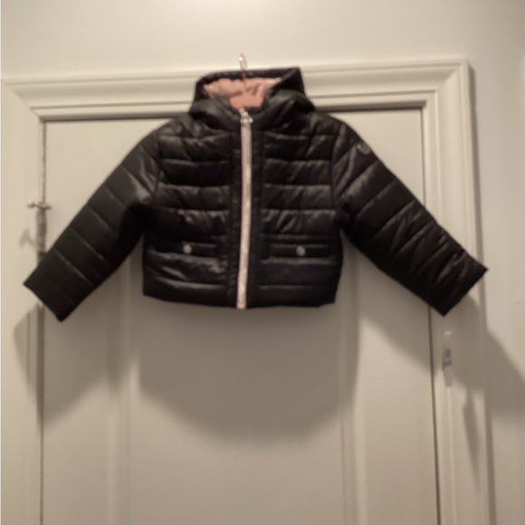 Michael KORS Girls Black Puffer Jacket with Pink Lining (Size 5/6) - Picture 6 of 7